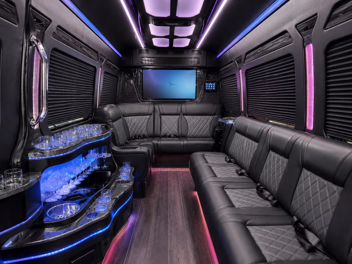 it s easy to coordinate bridal party transportation on your wedding morning